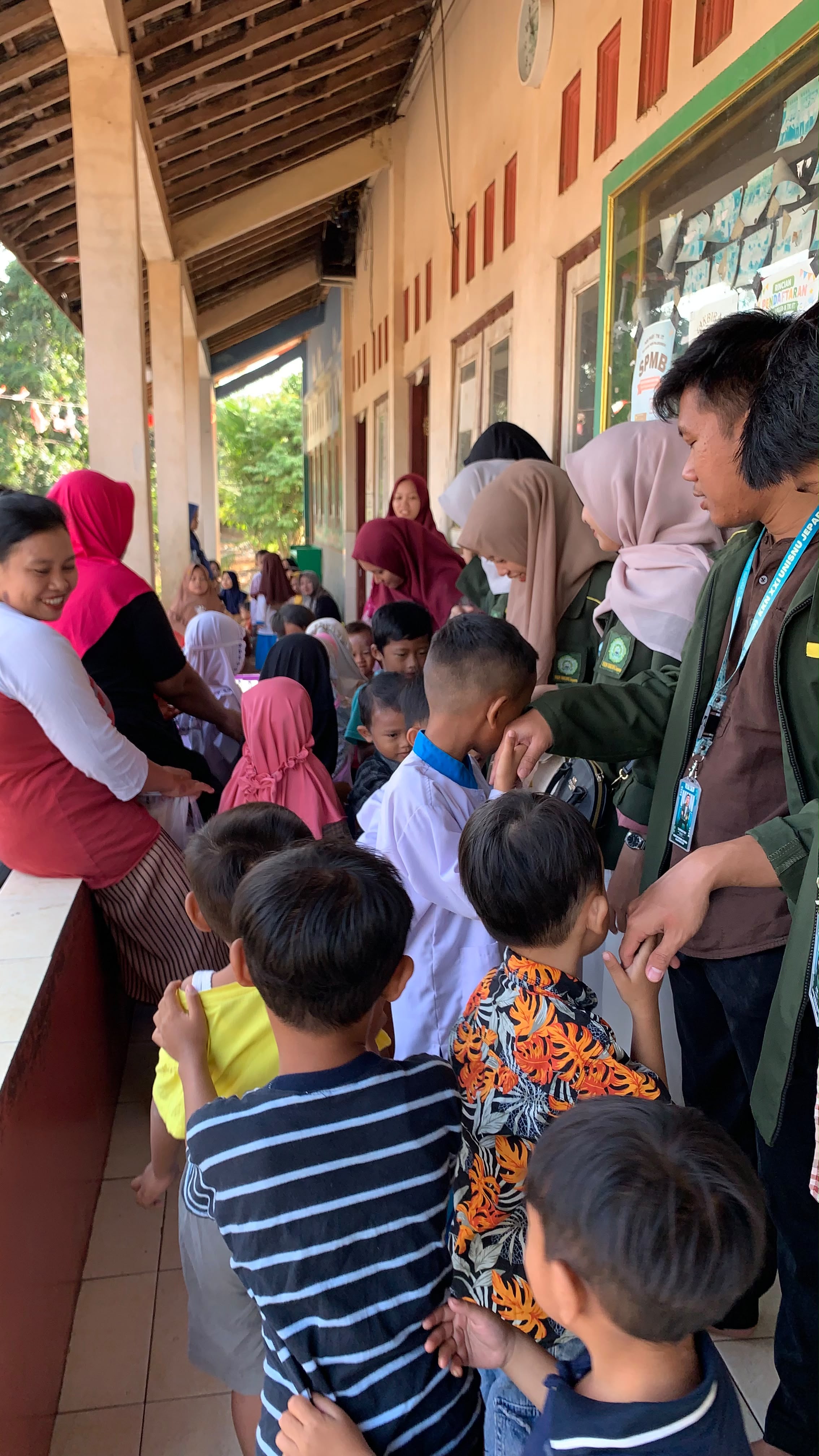 Mahasiswa KKN Rajekwesi Laksanakan Pendampingan PAUD melalui Kegiatan Belajar dan Bermain